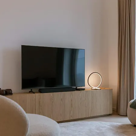 Near The 2 Bedrooms 2 Bathrooms & Terrace Apartment *
