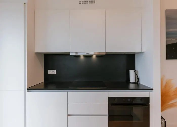 Near The 2 Bedrooms 2 Bathrooms & Terrace *